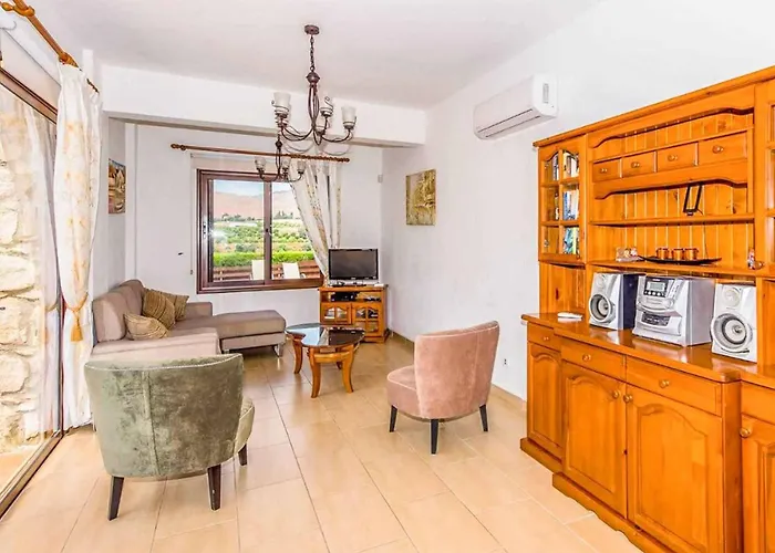 Aphrodite * ארגאקה